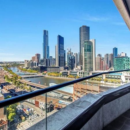 Riverview Suites By Edgetrip Melbourne Exteriör bild