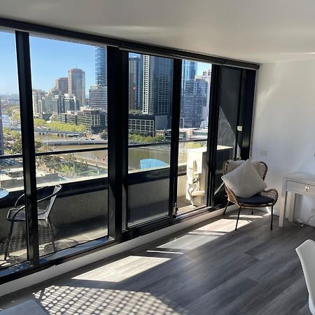 Riverview Suites By Edgetrip Melbourne Exteriör bild