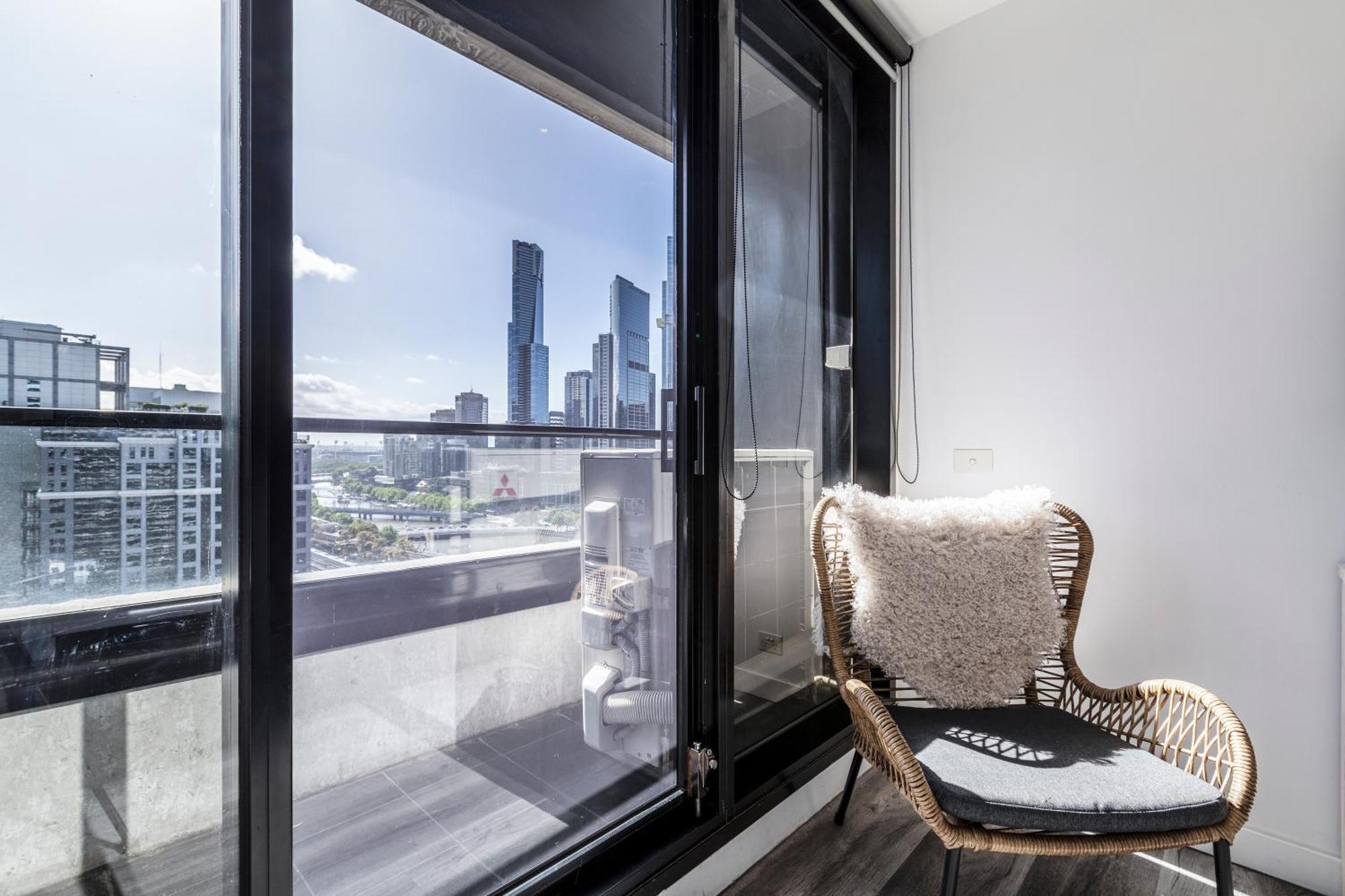 Riverview Suites By Edgetrip Melbourne Exteriör bild